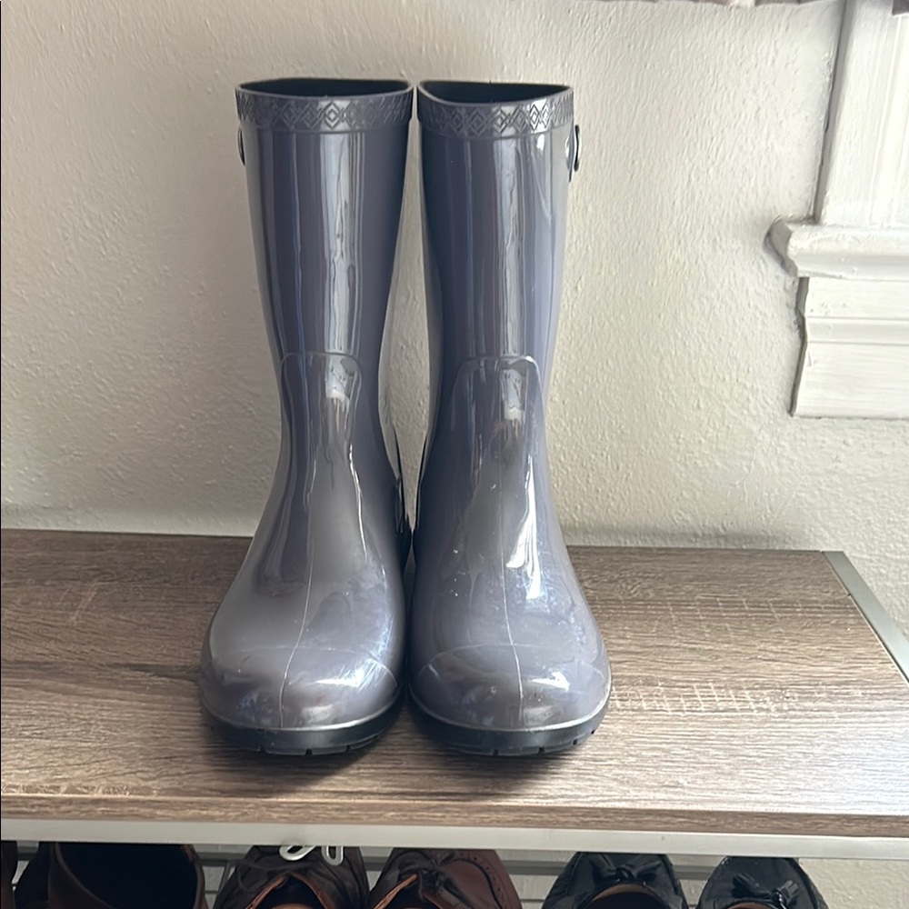 UGG Charcoal Glossy Rain Boots